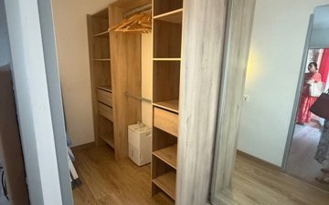 Property slide 16