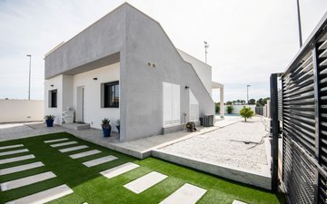 Property slide 32