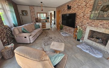Property slide 33