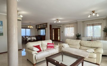 Property slide 19