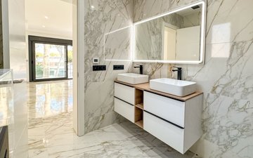 Property slide 18