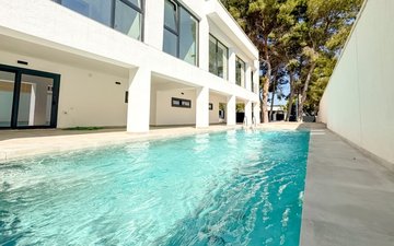 Property slide 39