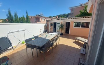 Property slide 24