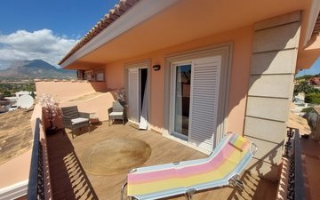 Property slide 32