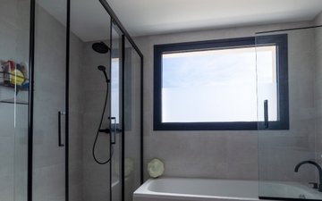 Property slide 14