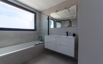 Property slide 15