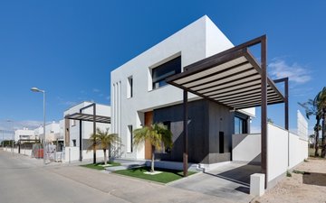 Property slide 32