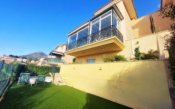 Property slide 17