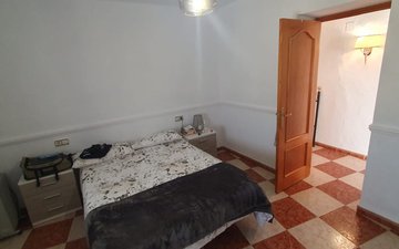Property slide 14