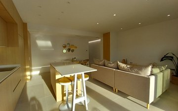 Property slide 21