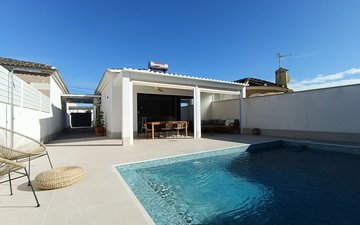 Property slide 25