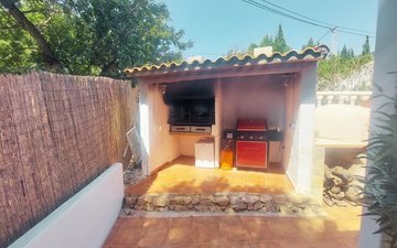 Property slide 23