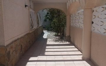 Property slide 32