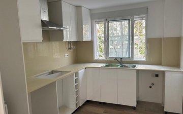 Property slide 70