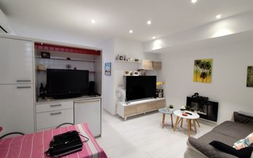 Property slide 25