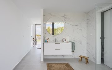 Property slide 25