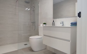 Property slide 18