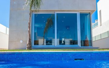 Property slide 44