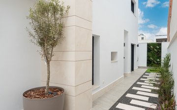 Property slide 21