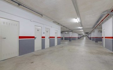 Property slide 25