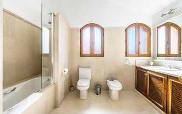 Property slide 10