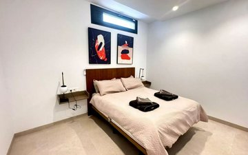 Property slide 21