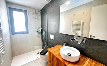 Property slide 23