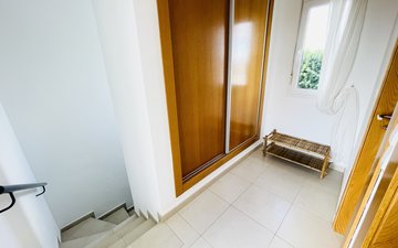 Property slide 21