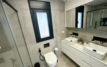 Property slide 21
