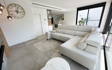 Property slide 5