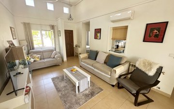Property slide 32