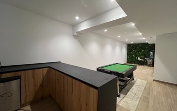 Property slide 32