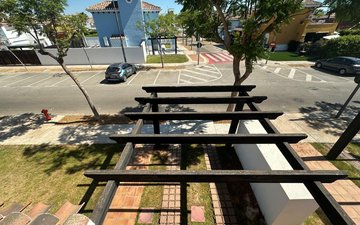 Property slide 21