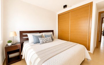 Property slide 18