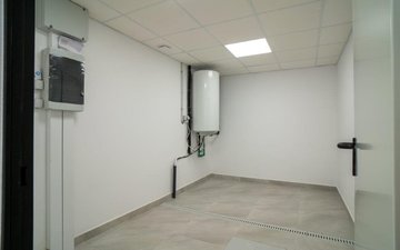 Property slide 19
