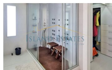 Property slide 17