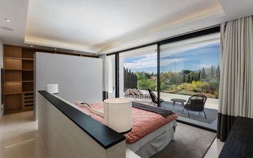 Slajd nieruchomości 2