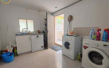 Property slide 25