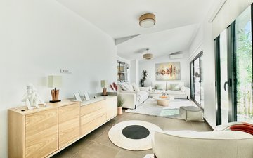 Property slide 19