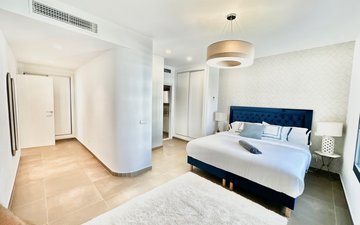 Property slide 10