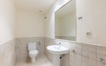 Property slide 16