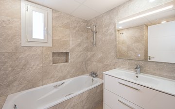 Property slide 17