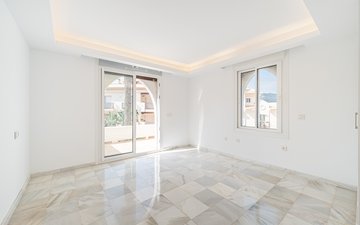 Property slide 18