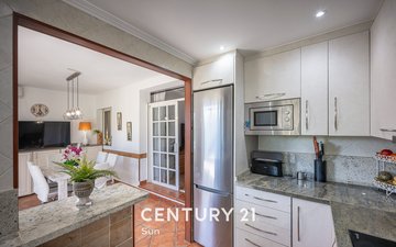 Property slide 10
