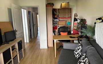 Property slide 16