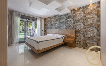 Property slide 10