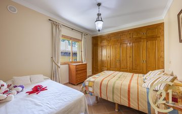 Property slide 21