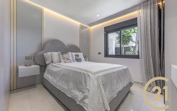 Property slide 18