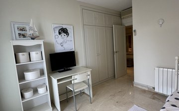 Property slide 10