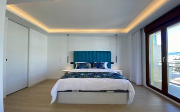 Property slide 10